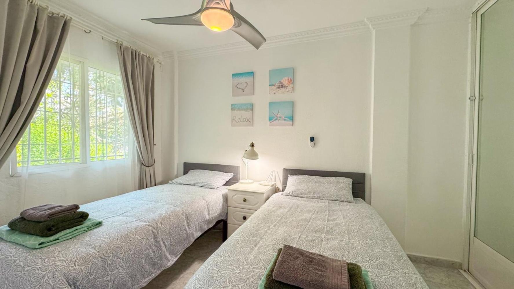 Hawaii 1St Floor Burriana, Nerja公寓 外观 照片